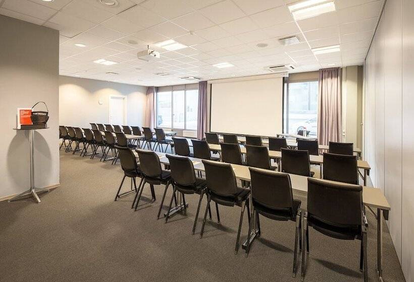 Отель Scandic Ambassadeur Drammen