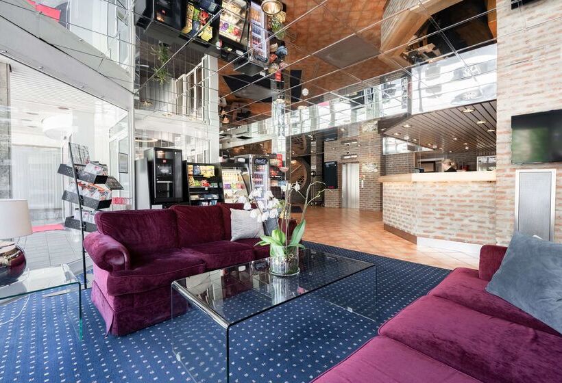 Отель Scandic City