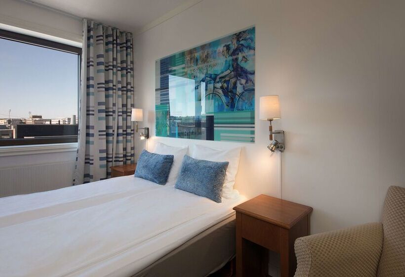 Отель Scandic City