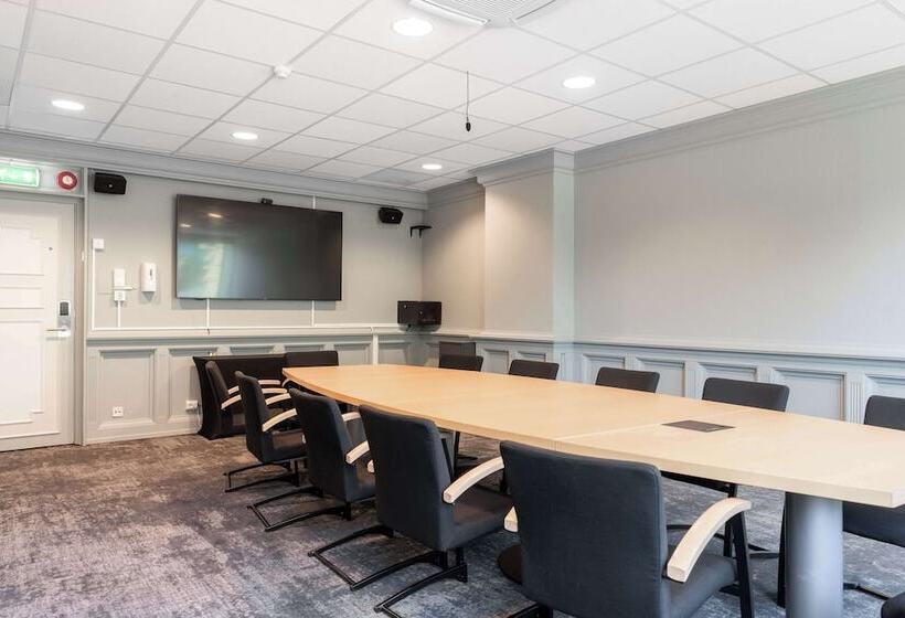 Отель Scandic City