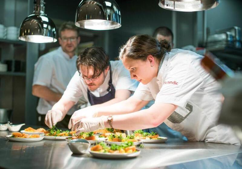 Отель Scandic City