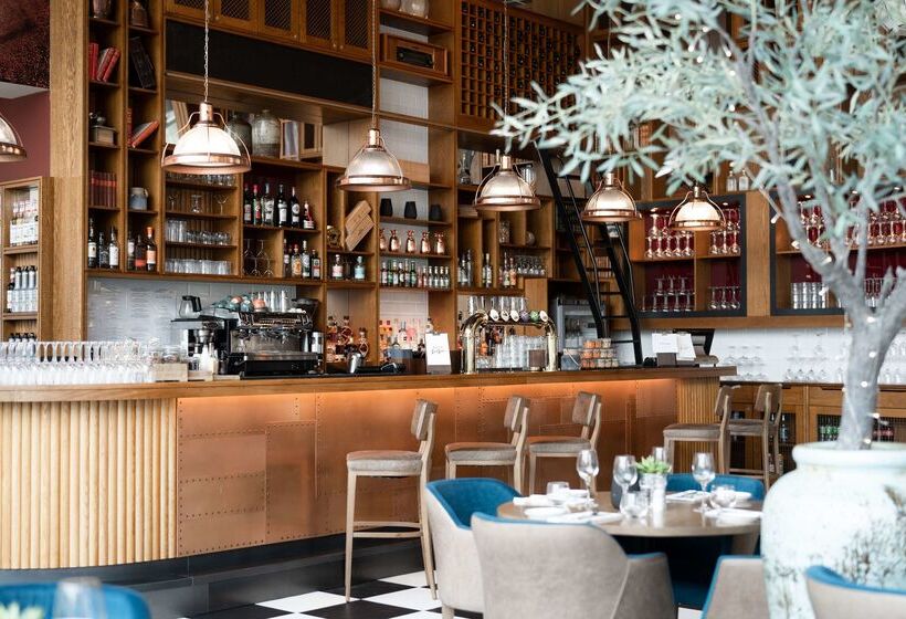 Отель Scandic City