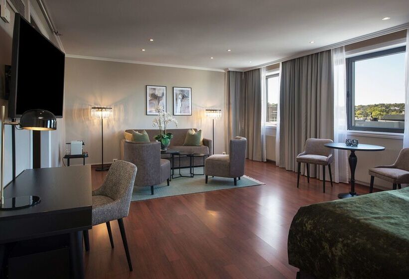 Отель Scandic City