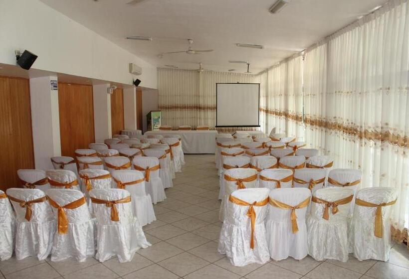 酒店 Sol Del Oriente Pucallpa