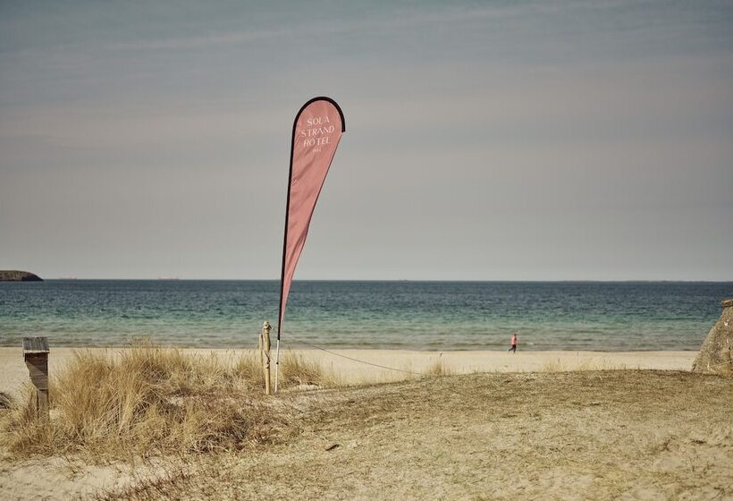 هتل Sola Strand
