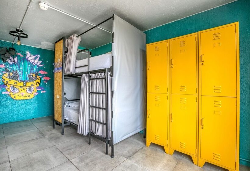 Отель Socialtel Posada Miraflores   Formerly Selina Posada Miraflores