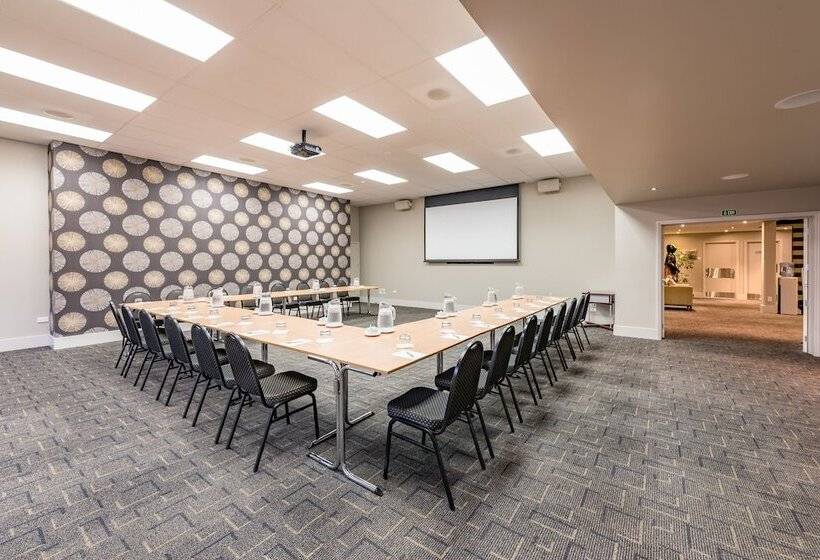 Suncourt Hotel & Conference Centre