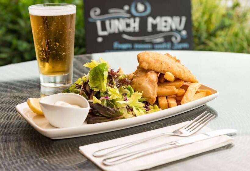 Suncourt Hotel & Conference Centre