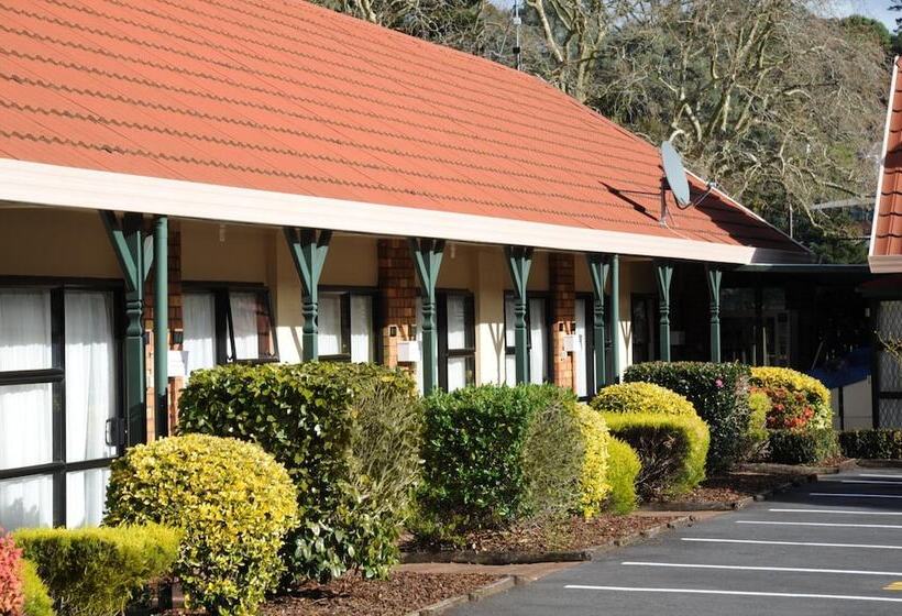 ホテル Tudor Court Motor Lodge