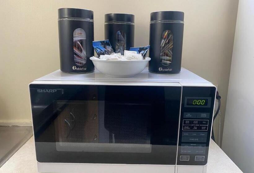 Mountain Chalets Motel