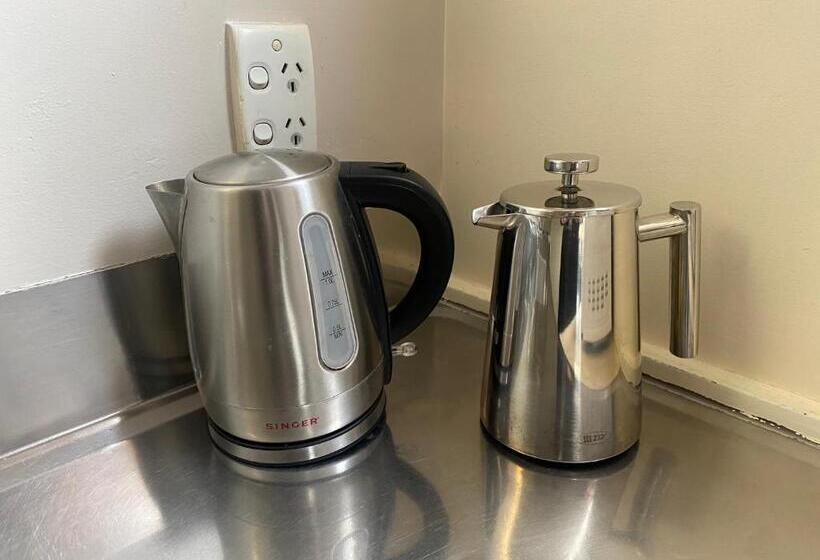 Mountain Chalets Motel