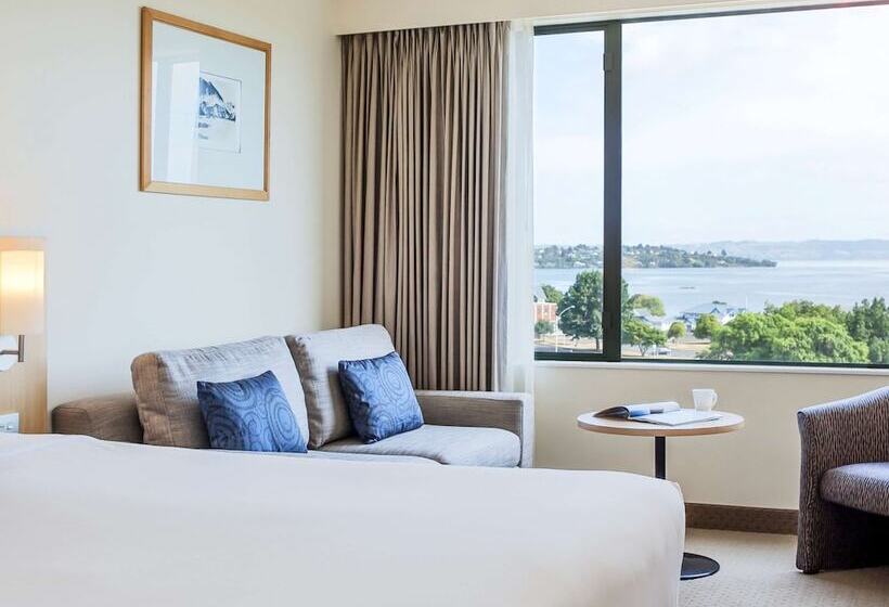 Novotel Rotorua Lakeside
