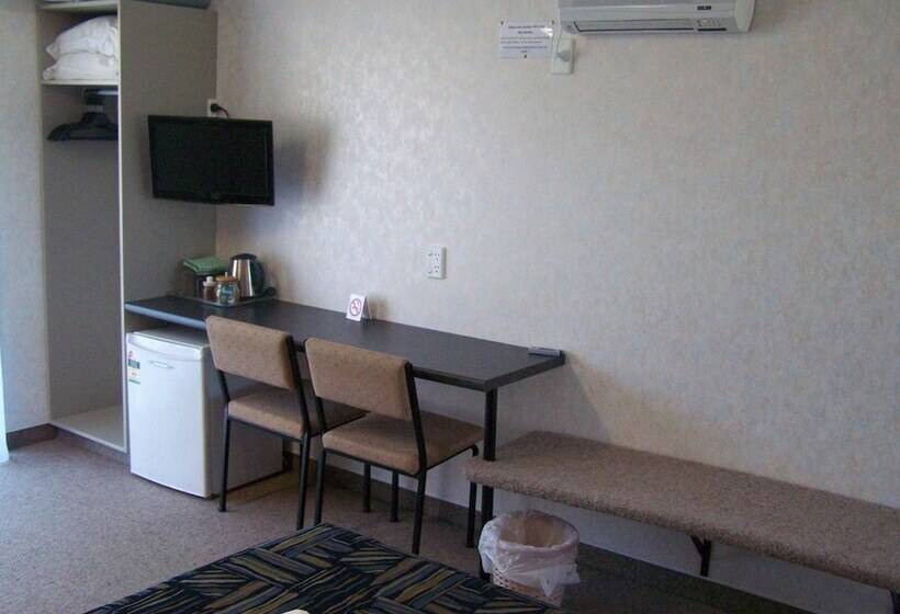 Parklands Motel & Apartments Te Anau