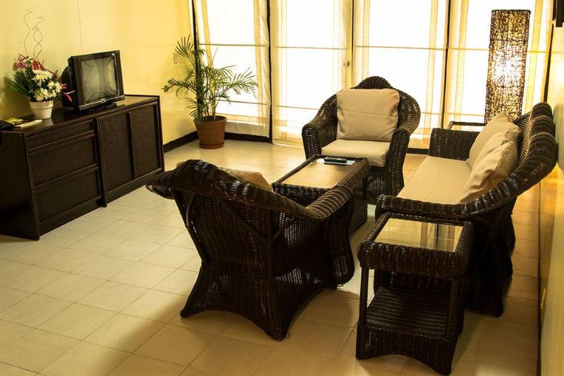 אתר נופש Matabungkay Beach