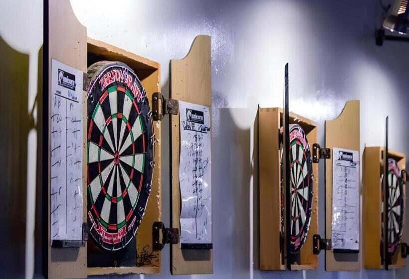 אתר נופש Matabungkay Beach