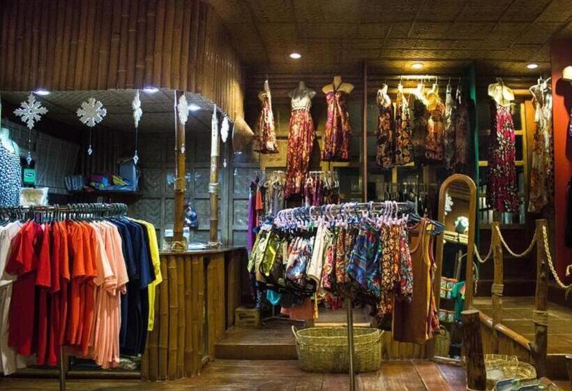 אתר נופש Matabungkay Beach