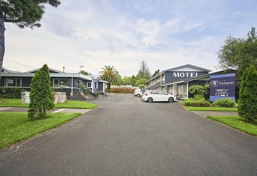 Roselands Motel