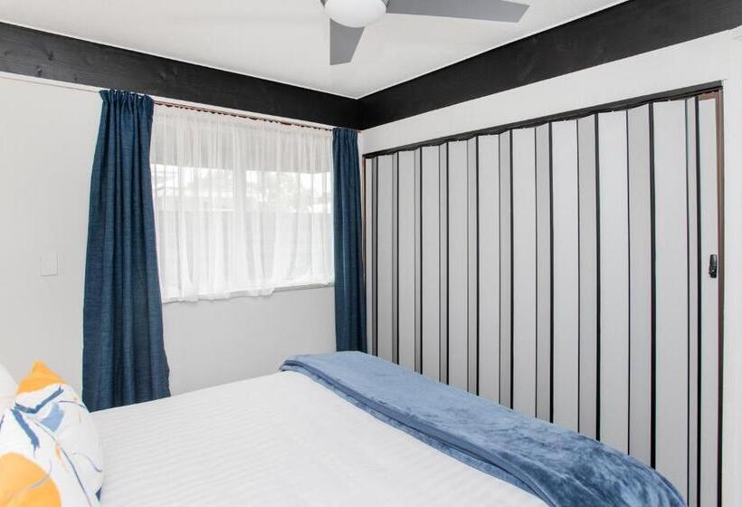 Waikanae Beach Motel