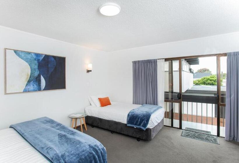 Waikanae Beach Motel