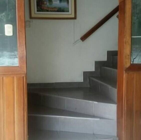 Amazon Green Hotel   Hostel