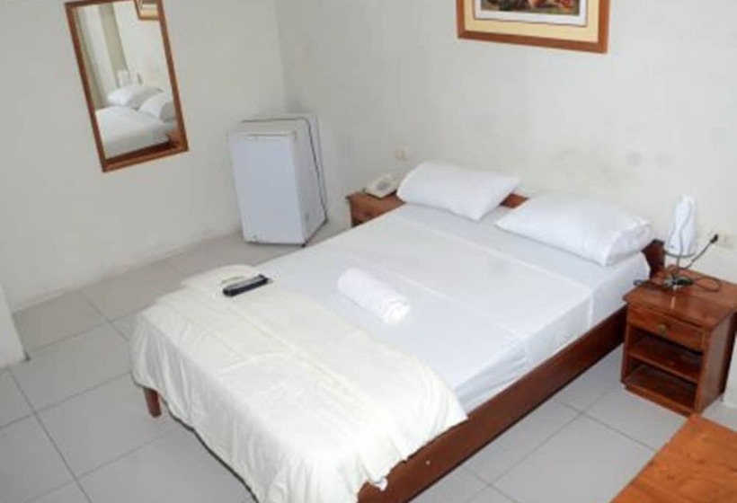 Amazon Green Hotel   Hostel