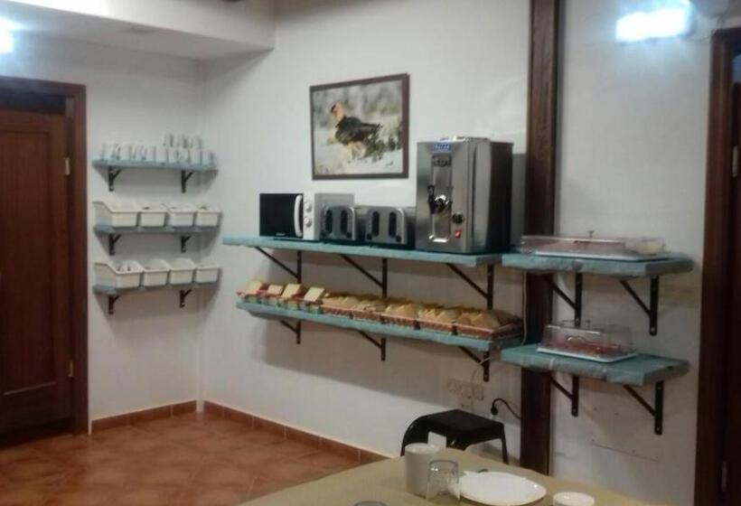 Albergue Cabrales   Hostel