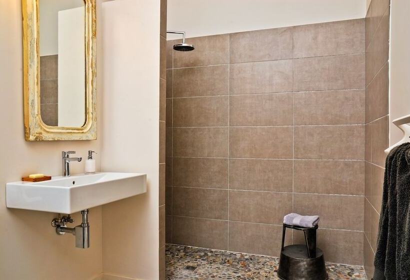 B&b Patios Des Vignes