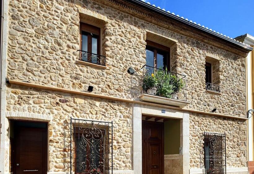 مبيت وإفطار Casa Mistela