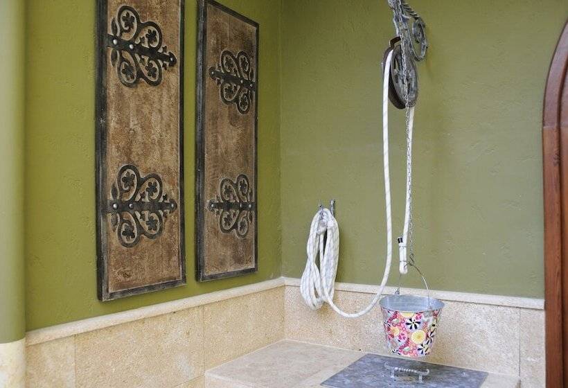 مبيت وإفطار Casa Mistela