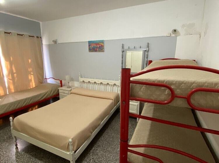 تختخواب و صبحانه Hostal La Pachamama