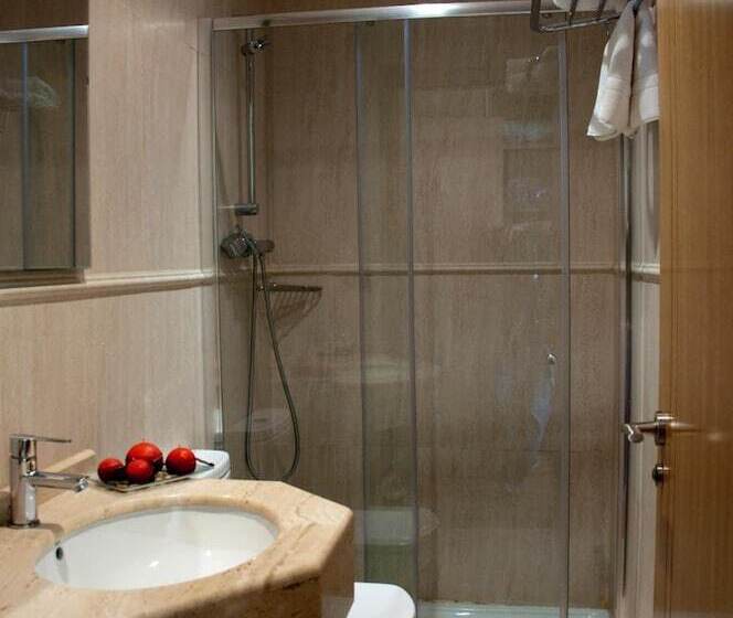 민박 Hostal Restaurante La Cepa