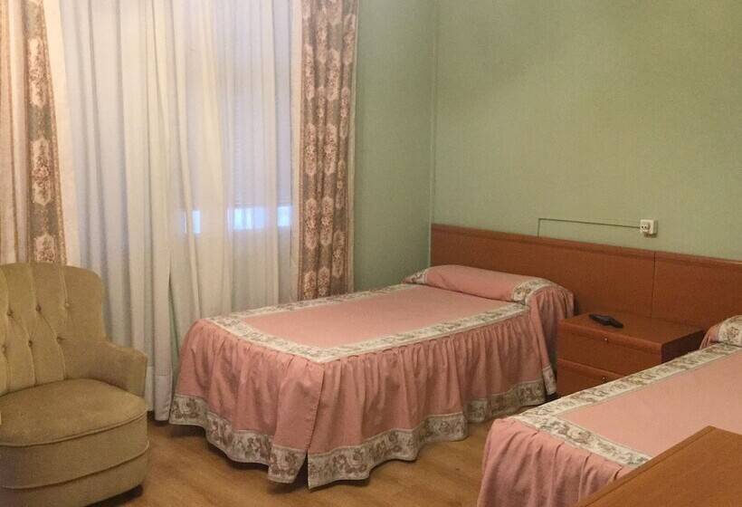 민박 Hostal Restaurante La Cepa