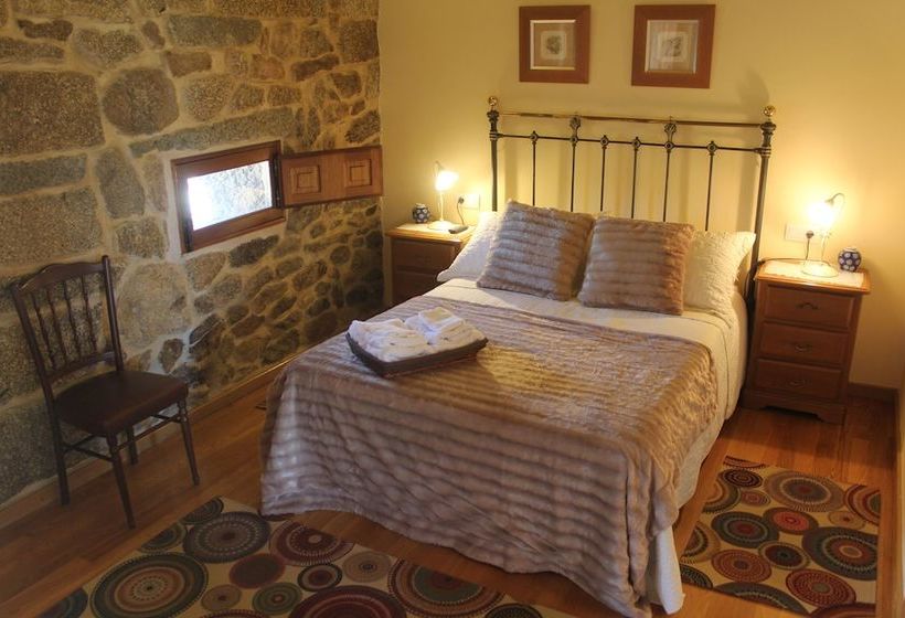 Casa A Chairiña Y A Revolta