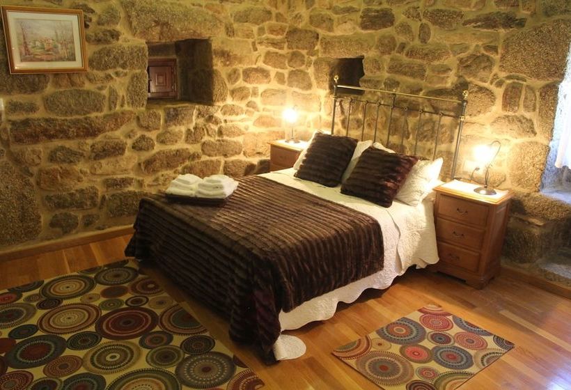 Casa A Chairiña Y A Revolta