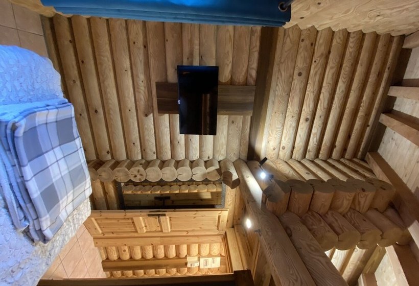 L Ours Noir Chalet En Rondins