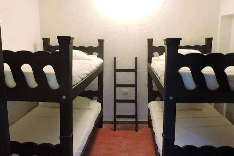 Coco Bahia Hostal   Hostel