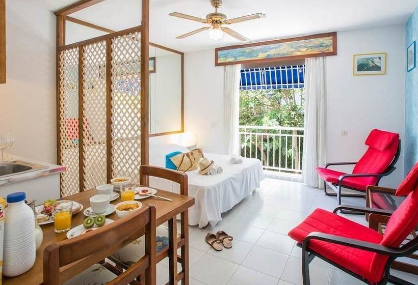 Estel Blanc Apartaments Adults Only