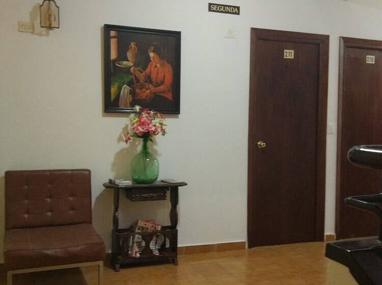 Хостел Hospederia Montes