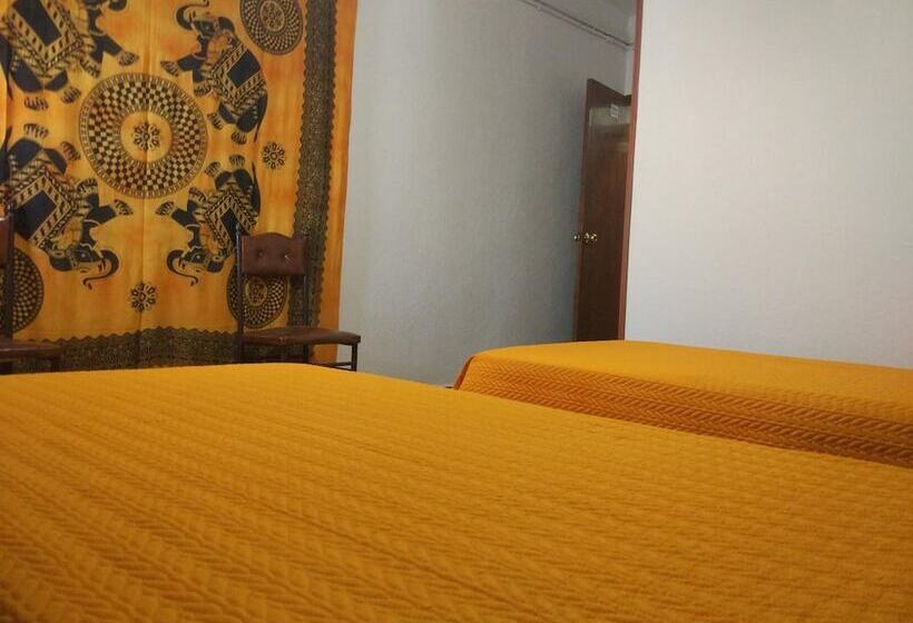 Хостел Hospederia Montes