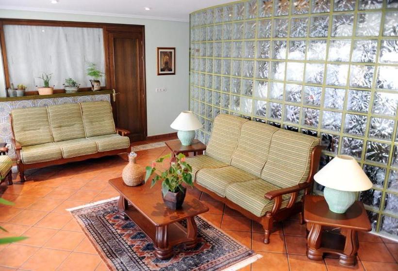 Hostal Infanta Dona Leonor