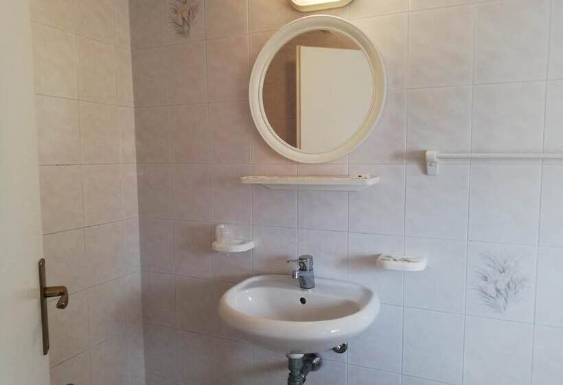 여관 La Bella Vita