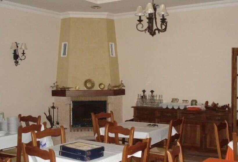 簡易ホテル Las Albercas De Cónchar