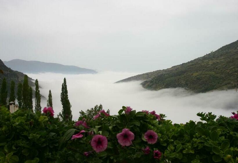 Hostal Las Terrazas De La Alpujarra