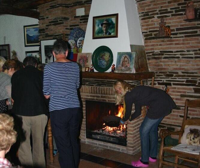 Hostal Las Terrazas De La Alpujarra