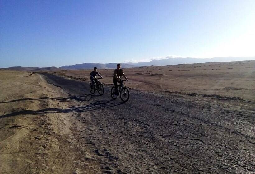 Hostel Yakumama Paracas