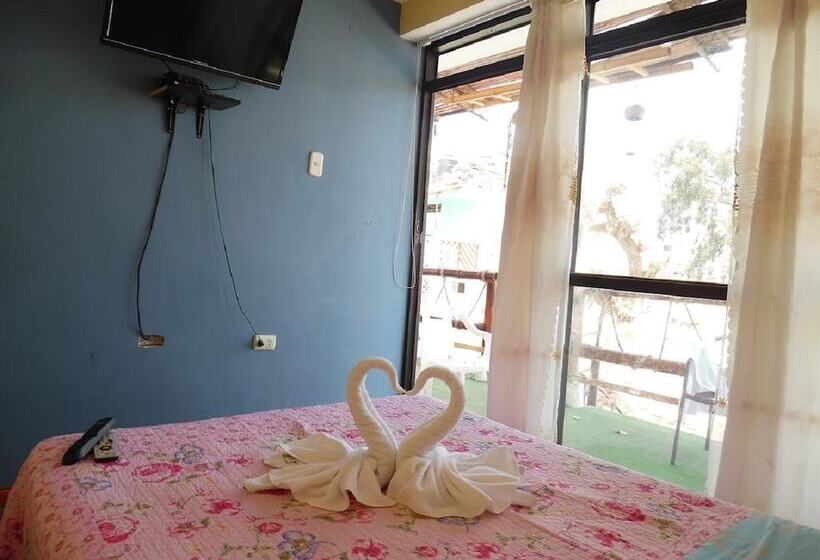 Hostel Yakumama Paracas