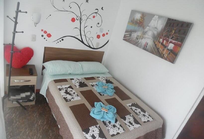 Hostel Yakumama Paracas