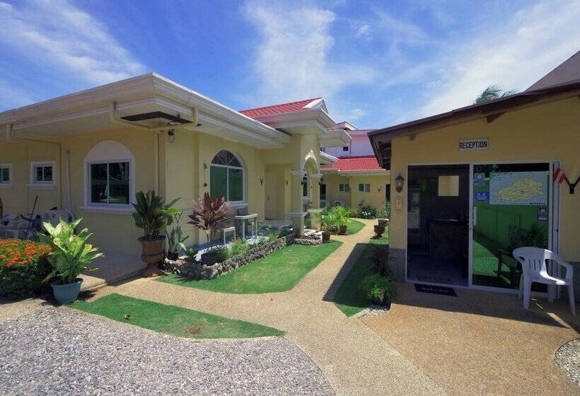 هتل Alona Austria Resort