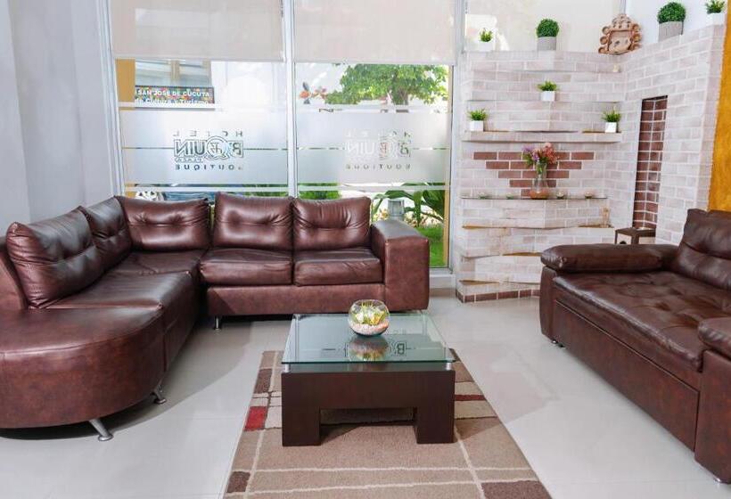 هتل B`quin Plaza Cúcuta