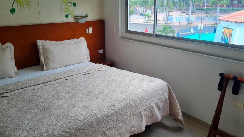 هتل B`quin Plaza Cúcuta